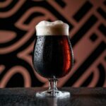 Un verre de bière de style Eisbock