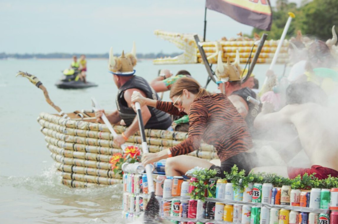 Darwin Beer Can Regatta : Quand la bière se met à flotter !