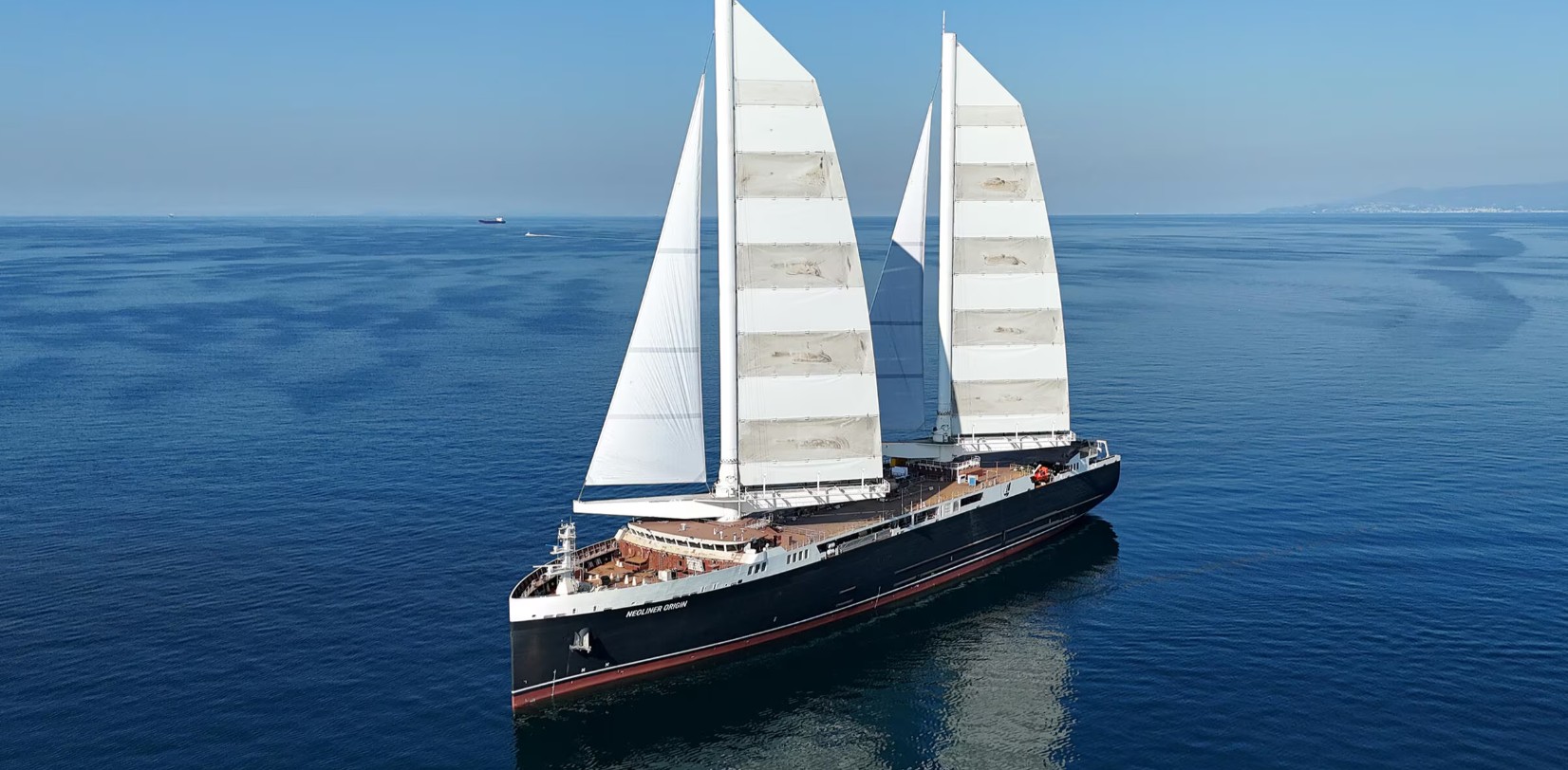 Du fleuve à l’océan : le cognac Hennessy renoue avec la voile